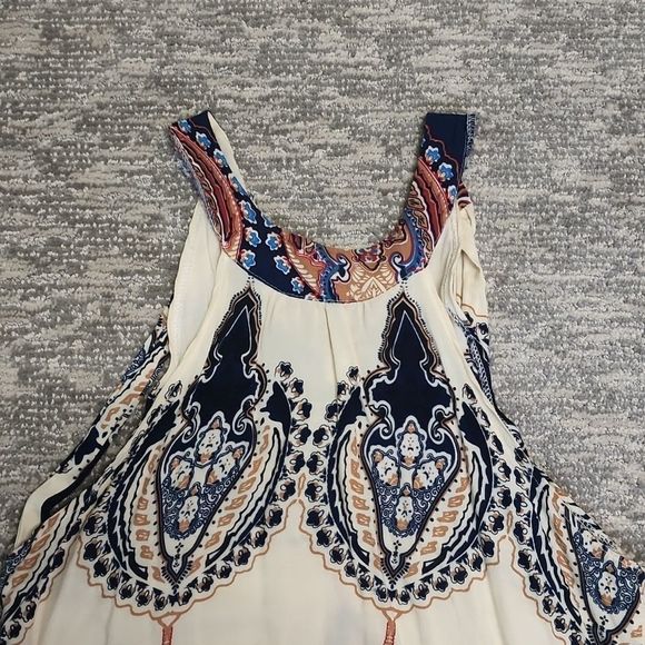 Sleeveless blouse - Picture 7 of 7